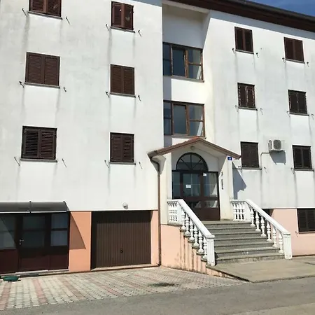 Studio Apartman Lorenzo Umag Exterior foto